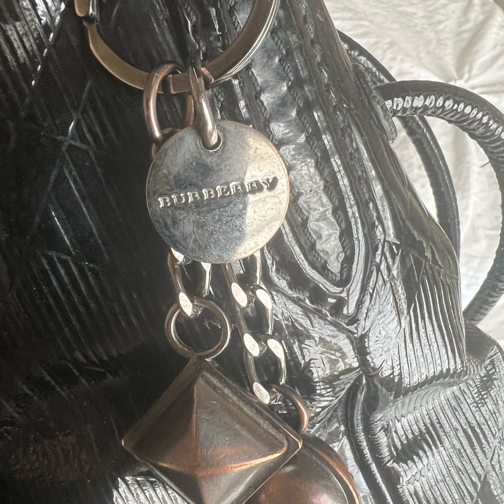Burberry Black Patent Women's Tote - Picture 5 of 9